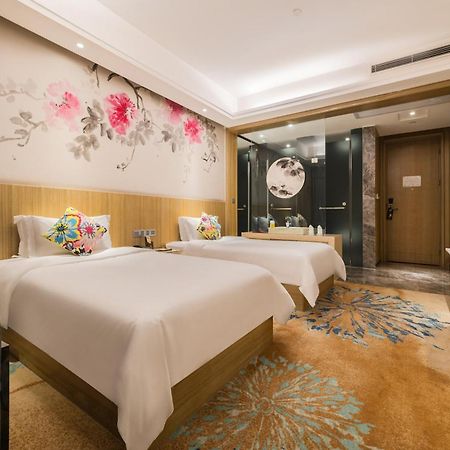 Paco Hotel Tаojin Metro Guangzhou - Free Shuttle Bus For Centen Fair Eksteriør bilde