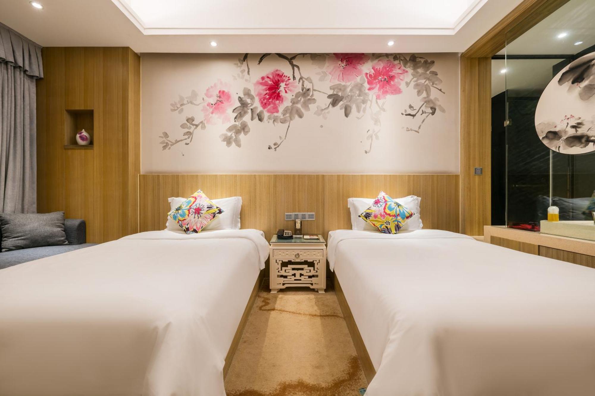 Paco Hotel Tаojin Metro Guangzhou - Free Shuttle Bus For Centen Fair Eksteriør bilde
