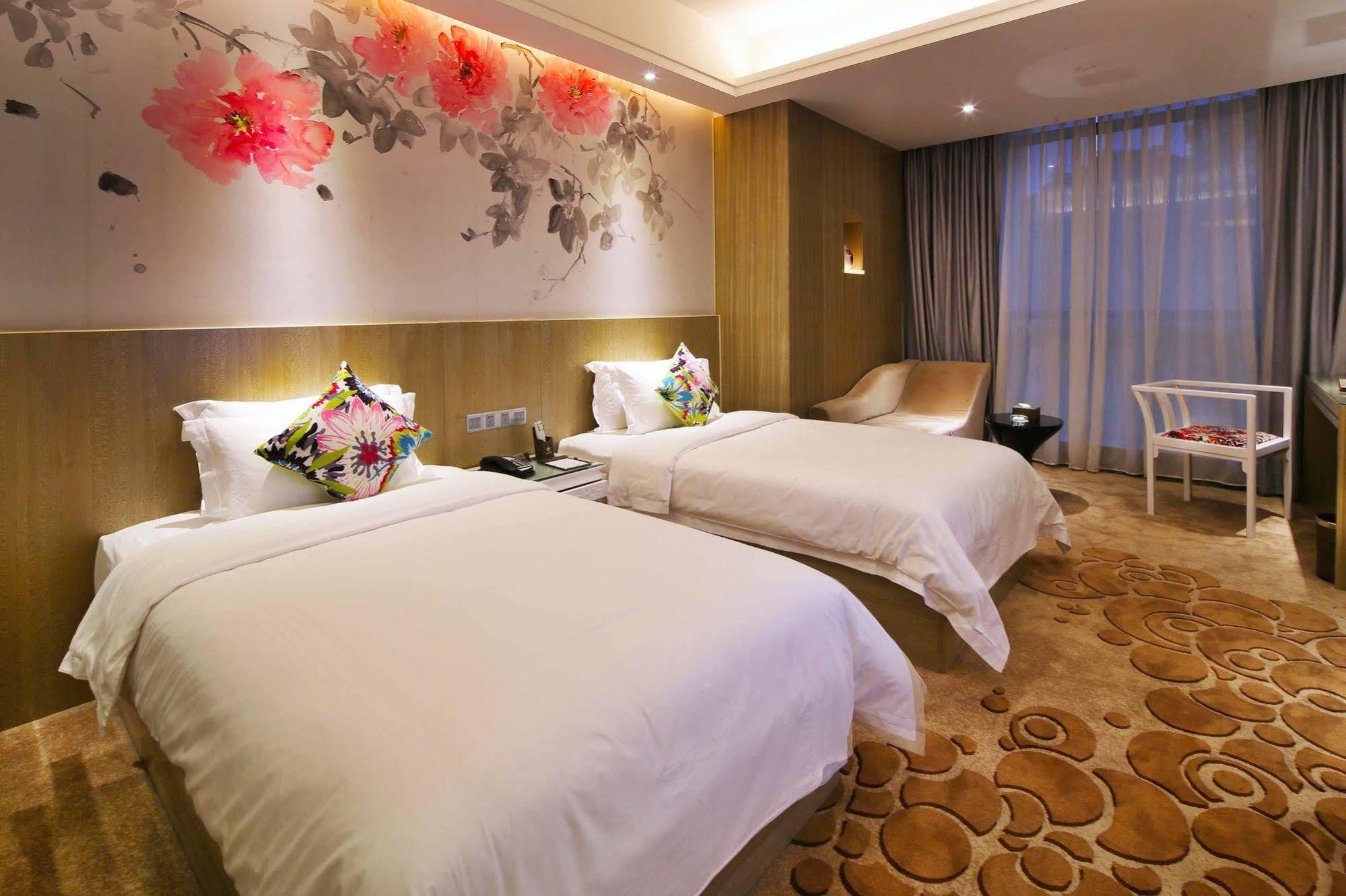 Paco Hotel Tаojin Metro Guangzhou - Free Shuttle Bus For Centen Fair Eksteriør bilde