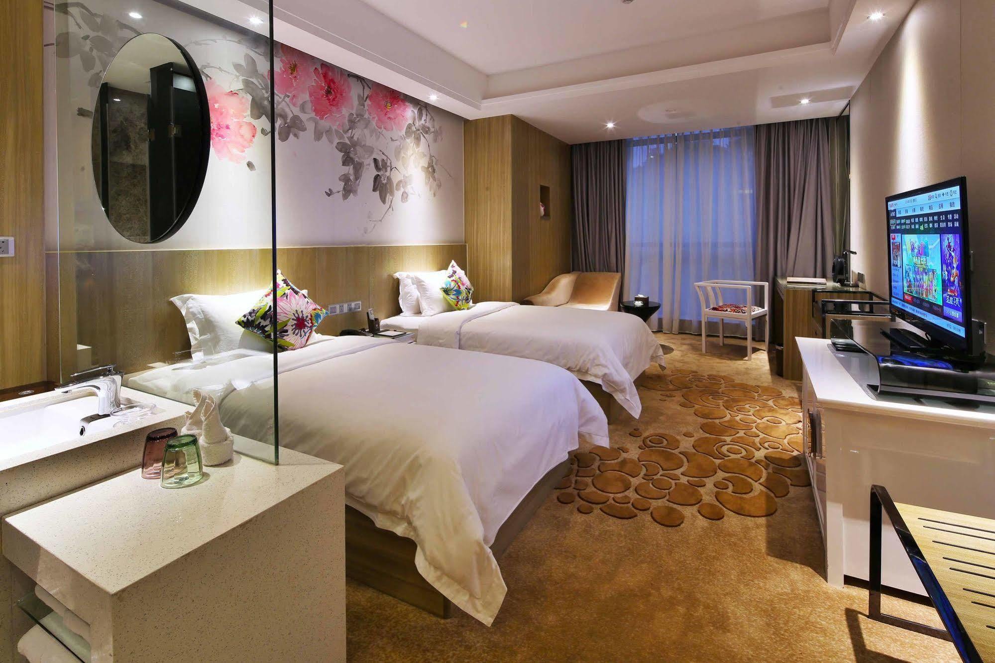 Paco Hotel Tаojin Metro Guangzhou - Free Shuttle Bus For Centen Fair Eksteriør bilde