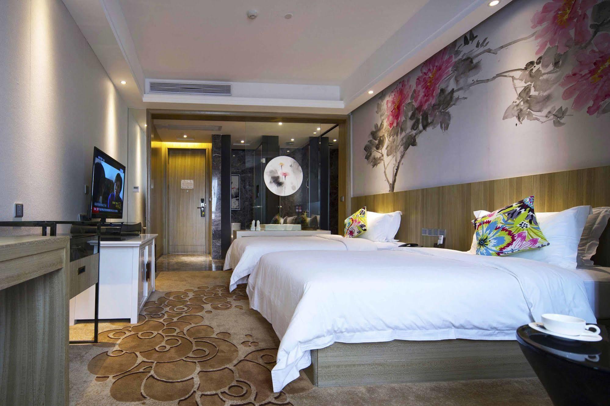 Paco Hotel Tаojin Metro Guangzhou - Free Shuttle Bus For Centen Fair Eksteriør bilde